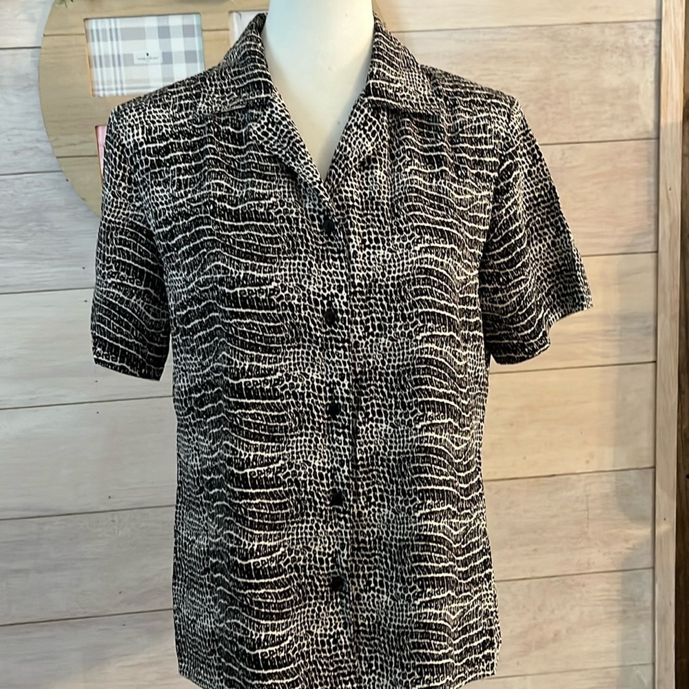 Notations Black White Top M